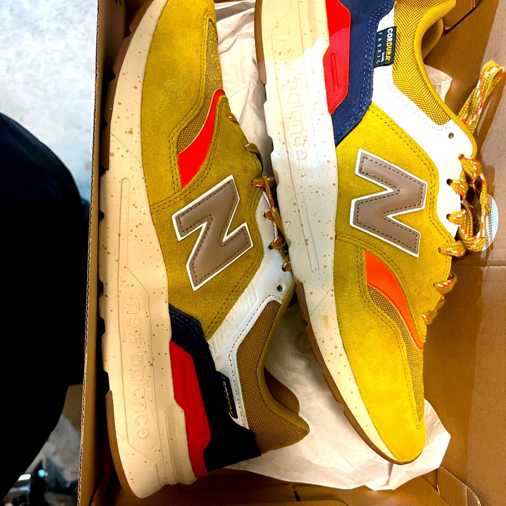 New Balance 997h, Men’s SZ11.5, gentle used.